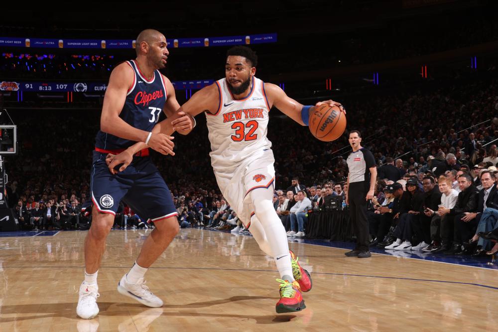 前英超裁判：穆帅曾打断球员采访来称赞我，我对他真是爱恨交织.